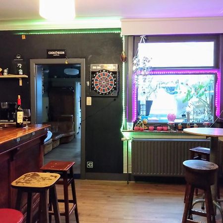 Vakantiewoning In Mol Centrum Met Eigen Bar "Casacuriosa" Eksteriør billede