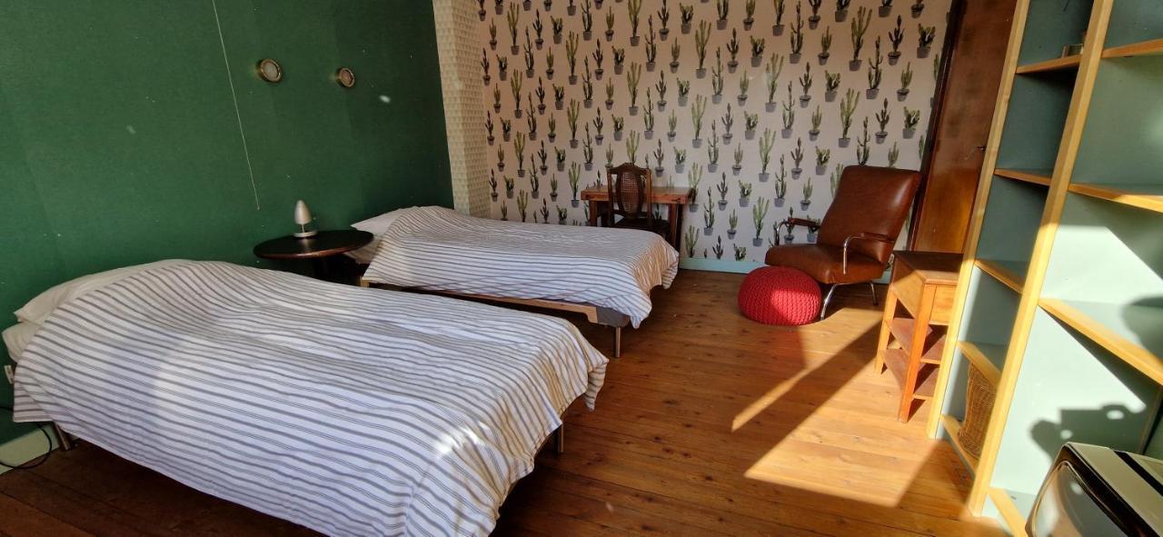 Vakantiewoning In Mol Centrum Met Eigen Bar "Casacuriosa" Eksteriør billede